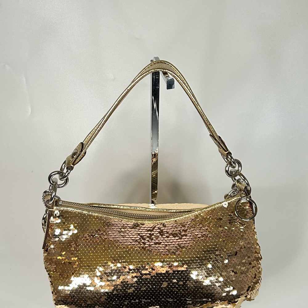 Sold - Picture 2 of 11
